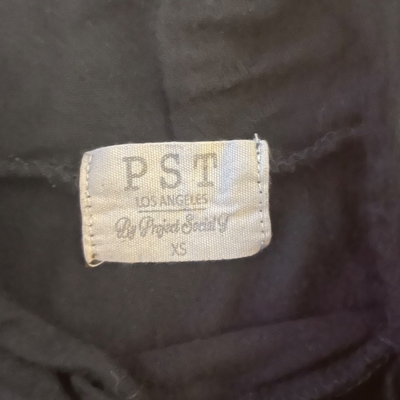 XS Black Long Sleeve Turtleneck - Picture 3 of 3